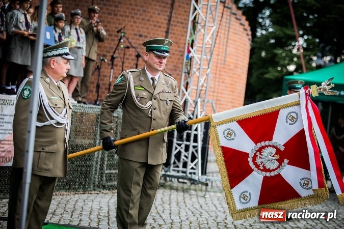 Zdjęcie w galerii na portalu naszraciborz.pl: XXVI rocznica powstania Straży Granicznej. Śląski Oddział z Raciborza ma nowy sztandar wiadomości z regionu