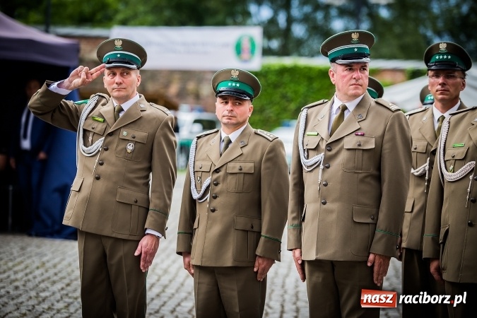 Zdjęcie w galerii na portalu naszraciborz.pl: XXVI rocznica powstania Straży Granicznej. Śląski Oddział z Raciborza ma nowy sztandar wiadomości z regionu