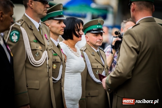 Zdjęcie w galerii na portalu naszraciborz.pl: XXVI rocznica powstania Straży Granicznej. Śląski Oddział z Raciborza ma nowy sztandar wiadomości z regionu