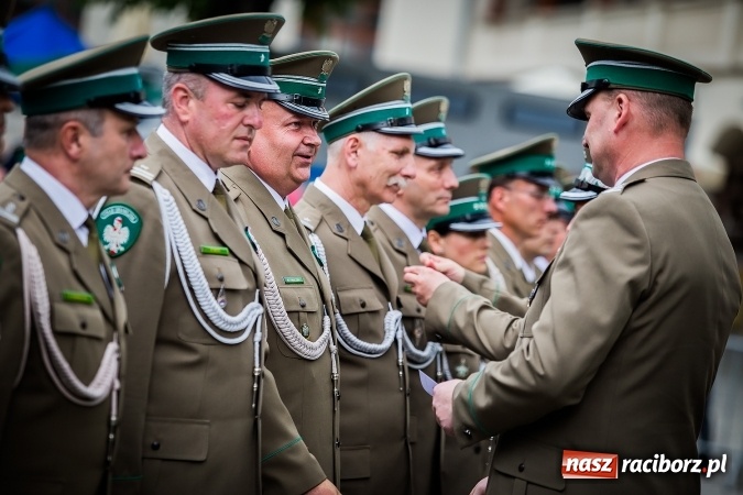 Zdjęcie w galerii na portalu naszraciborz.pl: XXVI rocznica powstania Straży Granicznej. Śląski Oddział z Raciborza ma nowy sztandar wiadomości z regionu