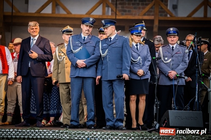 Zdjęcie w galerii na portalu naszraciborz.pl: XXVI rocznica powstania Straży Granicznej. Śląski Oddział z Raciborza ma nowy sztandar wiadomości z regionu