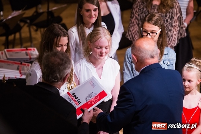 Zdjęcie w galerii na portalu naszraciborz.pl: Raciborska Gala Młodych Talentów wiadomości z regionu