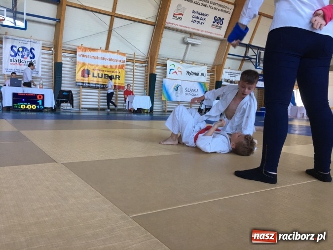 Zdjęcie w galerii na portalu naszraciborz.pl: Łamatorzy z Raciborza na rybnickich matach  wiadomości z regionu