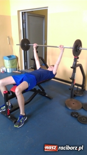 Zdjęcie w galerii na portalu naszraciborz.pl: Turniej wyciskania sztangi w Kuźni Raciborskiej  wiadomości z regionu