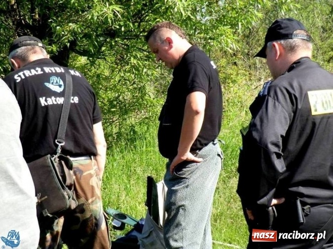 Zdjęcie w galerii na portalu naszraciborz.pl: Wspólny patrol Społecznej Straży Rybackiej i raciborskich policjantów  wiadomości z regionu