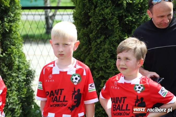 Zdjęcie w galerii na portalu naszraciborz.pl: Młodzi piłkarze Tworkowa na turnieju Zawiercie Cup 2017 wiadomości z regionu