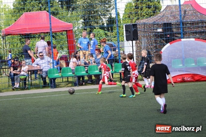 Zdjęcie w galerii na portalu naszraciborz.pl: Młodzi piłkarze Tworkowa na turnieju Zawiercie Cup 2017 wiadomości z regionu