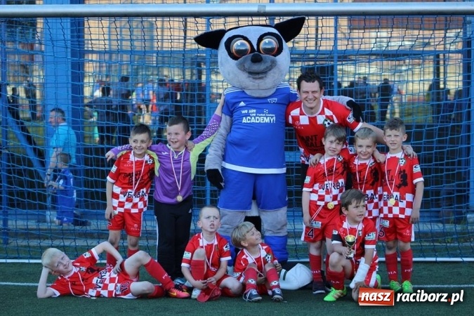 Zdjęcie w galerii na portalu naszraciborz.pl: Młodzi piłkarze Tworkowa na turnieju Zawiercie Cup 2017 wiadomości z regionu