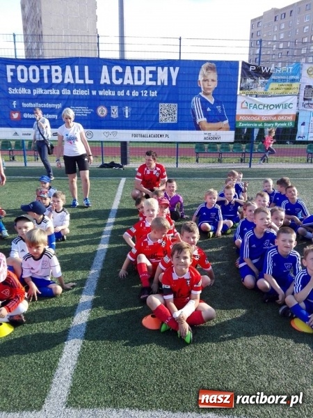 Zdjęcie w galerii na portalu naszraciborz.pl: Młodzi piłkarze Tworkowa na turnieju Zawiercie Cup 2017 wiadomości z regionu