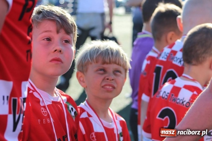 Zdjęcie w galerii na portalu naszraciborz.pl: Młodzi piłkarze Tworkowa na turnieju Zawiercie Cup 2017 wiadomości z regionu