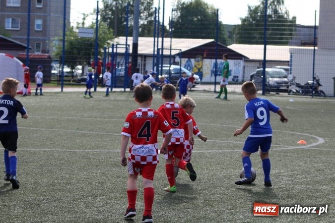 Zdjęcie w galerii na portalu naszraciborz.pl: Młodzi piłkarze Tworkowa na turnieju Zawiercie Cup 2017 wiadomości z regionu