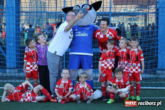 Zdjęcie w galerii na portalu naszraciborz.pl: Młodzi piłkarze Tworkowa na turnieju Zawiercie Cup 2017 wiadomości z regionu