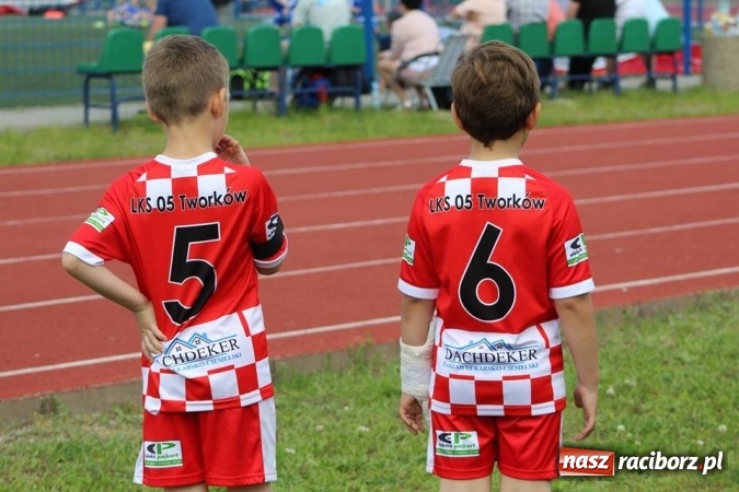 Zdjęcie w galerii na portalu naszraciborz.pl: Młodzi piłkarze Tworkowa na turnieju Zawiercie Cup 2017 wiadomości z regionu