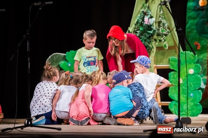 Zdjęcie w galerii na portalu naszraciborz.pl: VIII edycja obchodów Dnia Dziecka w Domu Kultury Strzecha wiadomości z regionu