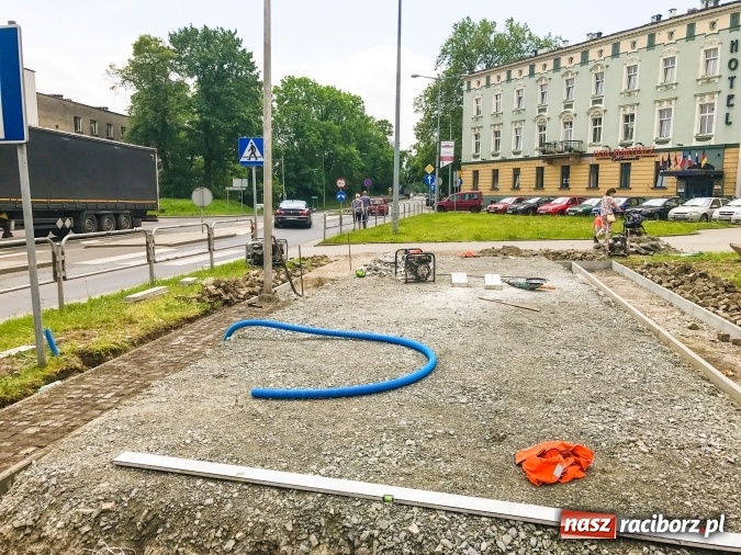 Zdjęcie w galerii na portalu naszraciborz.pl: Tw53 Halinka wraca na Dni Raciborza przed dworzec. Zobacz, jak dziś wygląda wiadomości z regionu