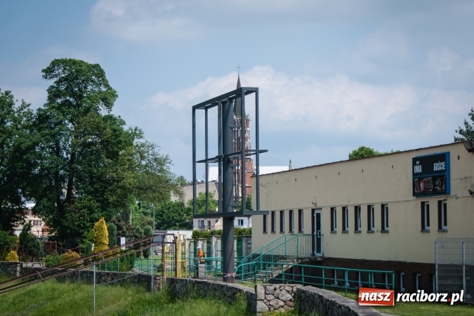 Zdjęcie w galerii na portalu naszraciborz.pl: Trwa remont stadionu przy Zamkowej. Sprawdź postępy prac wiadomości z regionu