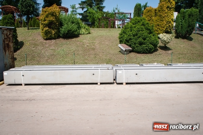 Zdjęcie w galerii na portalu naszraciborz.pl: Trwa remont stadionu przy Zamkowej. Sprawdź postępy prac wiadomości z regionu