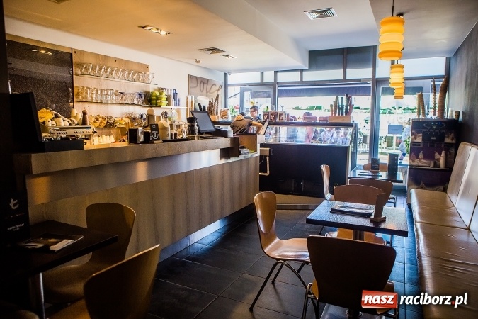 Zdjęcie w galerii na portalu naszraciborz.pl: Gelatopiu zaprasza na jubileuszowy weekend. Lodziarnia ma już dziesięć lat! wiadomości z regionu