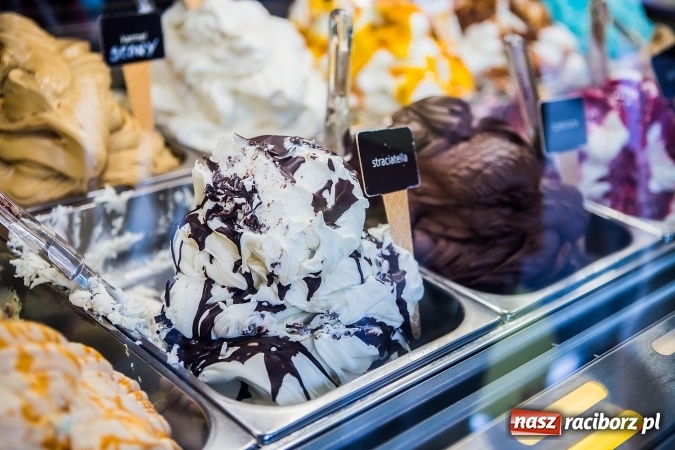 Zdjęcie w galerii na portalu naszraciborz.pl: Gelatopiu zaprasza na jubileuszowy weekend. Lodziarnia ma już dziesięć lat! wiadomości z regionu