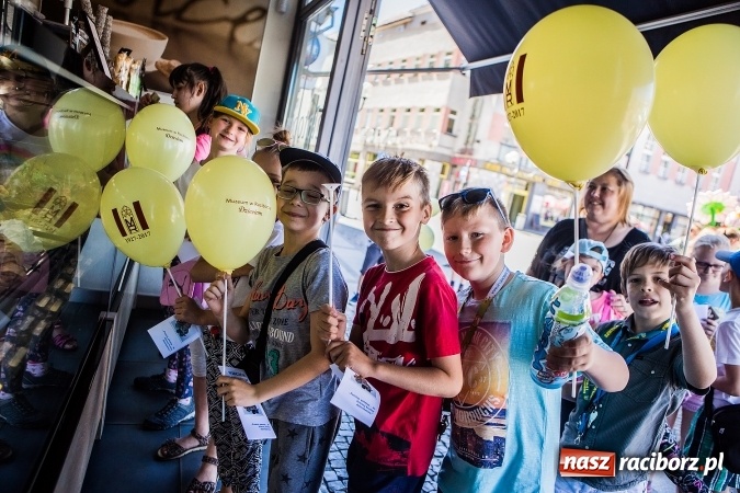 Zdjęcie w galerii na portalu naszraciborz.pl: Gelatopiu zaprasza na jubileuszowy weekend. Lodziarnia ma już dziesięć lat! wiadomości z regionu