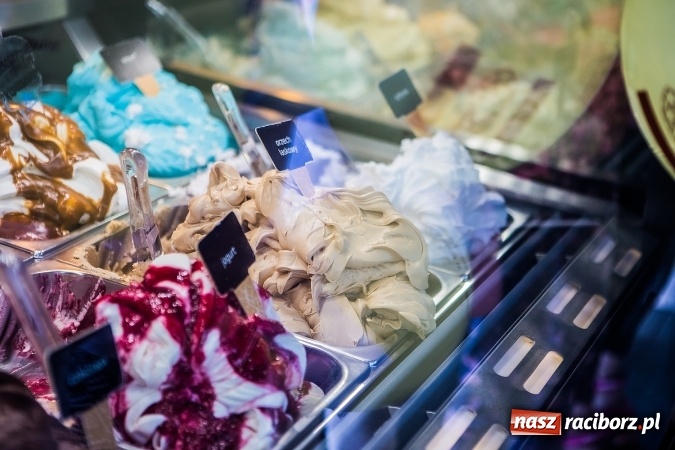Zdjęcie w galerii na portalu naszraciborz.pl: Gelatopiu zaprasza na jubileuszowy weekend. Lodziarnia ma już dziesięć lat! wiadomości z regionu