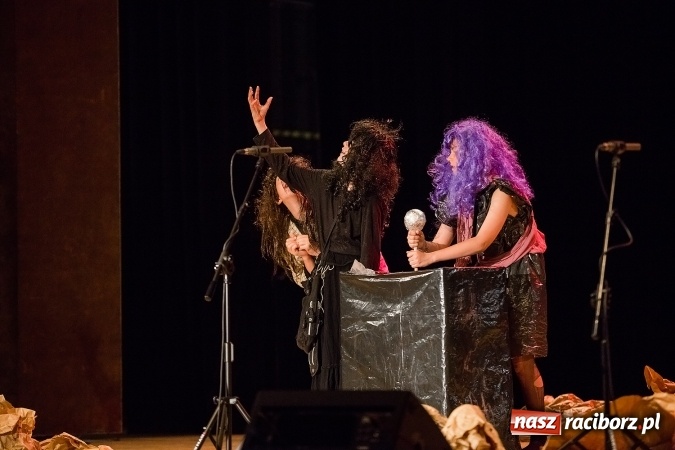 Zdjęcie w galerii na portalu naszraciborz.pl: Powiatowy Festiwal Twórczości Artystycznej - koncert galowy w RCK wiadomości z regionu