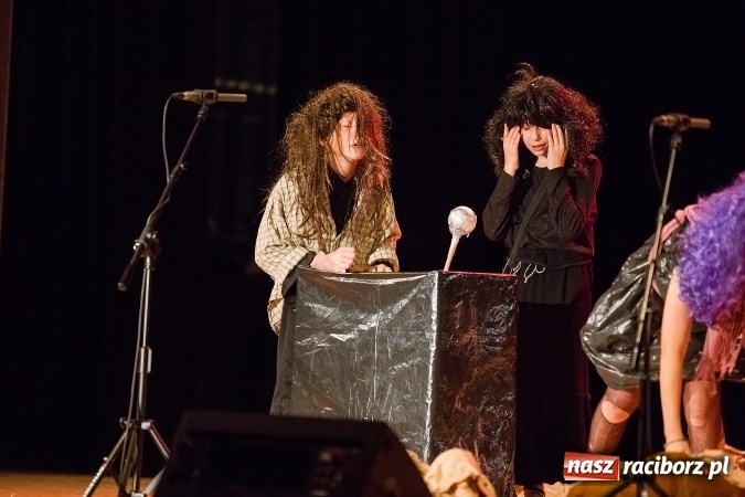 Zdjęcie w galerii na portalu naszraciborz.pl: Powiatowy Festiwal Twórczości Artystycznej - koncert galowy w RCK wiadomości z regionu