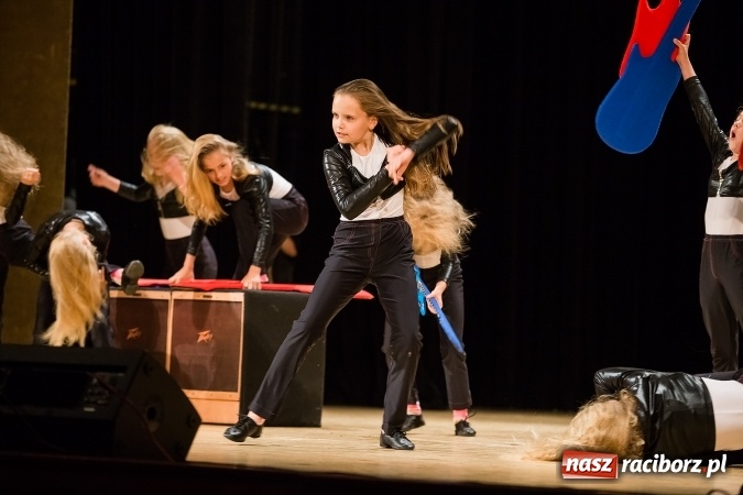 Zdjęcie w galerii na portalu naszraciborz.pl: Powiatowy Festiwal Twórczości Artystycznej - koncert galowy w RCK wiadomości z regionu