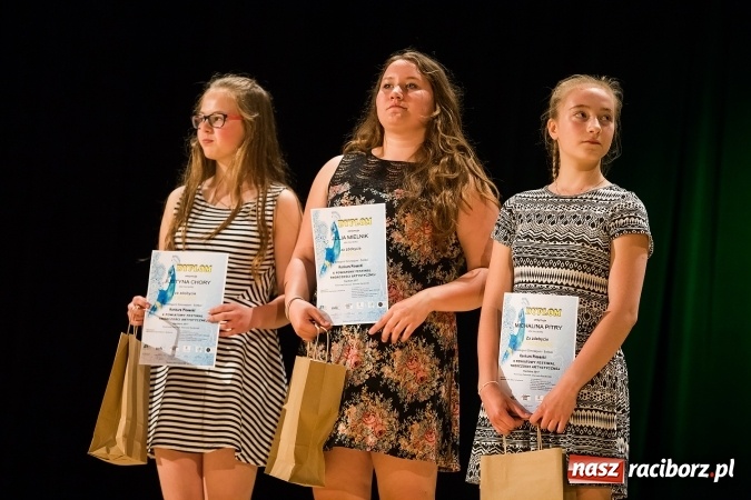 Zdjęcie w galerii na portalu naszraciborz.pl: Powiatowy Festiwal Twórczości Artystycznej - koncert galowy w RCK wiadomości z regionu