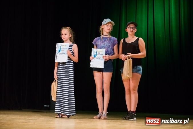 Zdjęcie w galerii na portalu naszraciborz.pl: Powiatowy Festiwal Twórczości Artystycznej - koncert galowy w RCK wiadomości z regionu