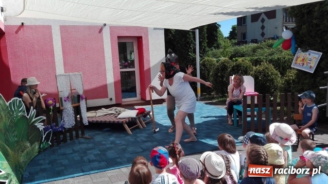 Zdjęcie w galerii na portalu naszraciborz.pl: Tańce, śpiewy i uśmiechnięte buzie, czyli Dzień Dziecka w Przedszkolu nr 15 wiadomości z regionu