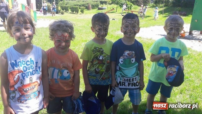 Zdjęcie w galerii na portalu naszraciborz.pl: Tańce, śpiewy i uśmiechnięte buzie, czyli Dzień Dziecka w Przedszkolu nr 15 wiadomości z regionu