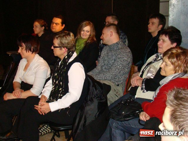 Zdjęcie w galerii na portalu naszraciborz.pl: W Kuźni kochali się w teatrze wiadomości z regionu