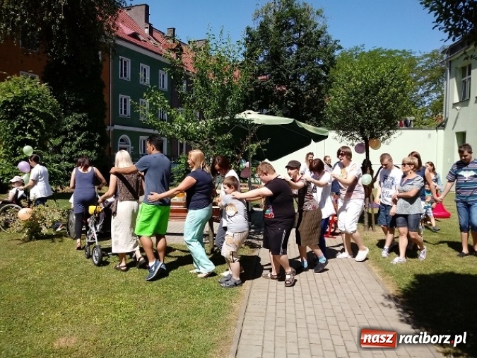 Zdjęcie w galerii na portalu naszraciborz.pl: Piknik rodzinny w Raciborskim Centrum Rehabilitacji Osób Niepełnosprawnych  wiadomości z regionu