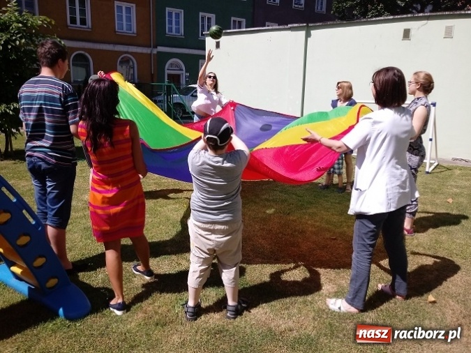 Zdjęcie w galerii na portalu naszraciborz.pl: Piknik rodzinny w Raciborskim Centrum Rehabilitacji Osób Niepełnosprawnych  wiadomości z regionu
