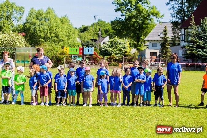 Zdjęcie w galerii na portalu naszraciborz.pl: Bieg z okazji Dnia Dziecka w Rudniku wiadomości z regionu