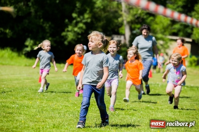 Zdjęcie w galerii na portalu naszraciborz.pl: Bieg z okazji Dnia Dziecka w Rudniku wiadomości z regionu