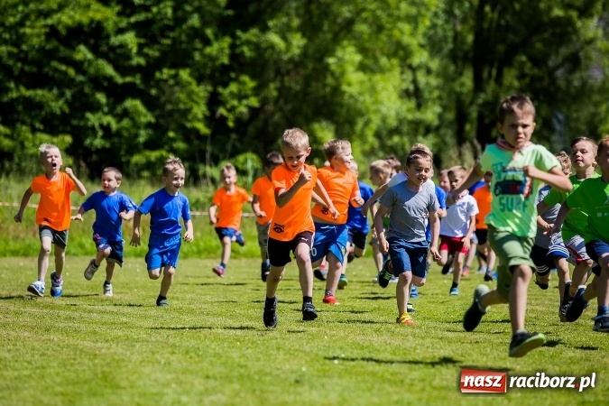 Zdjęcie w galerii na portalu naszraciborz.pl: Bieg z okazji Dnia Dziecka w Rudniku wiadomości z regionu