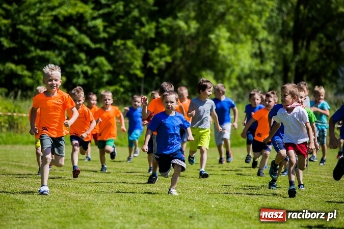 Zdjęcie w galerii na portalu naszraciborz.pl: Bieg z okazji Dnia Dziecka w Rudniku wiadomości z regionu