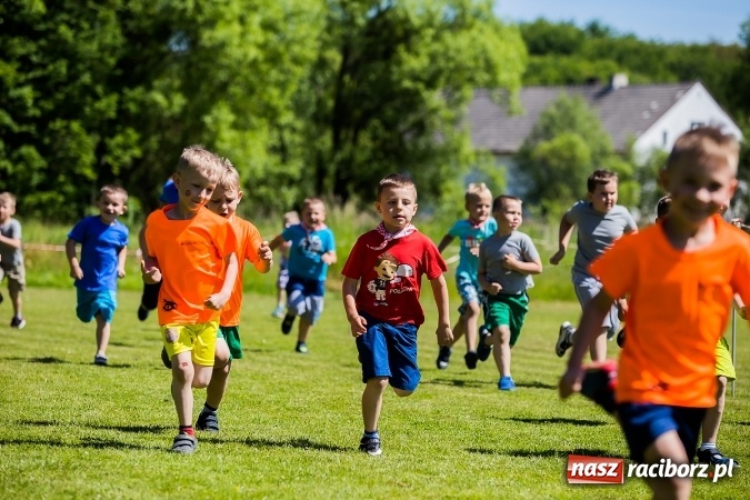 Zdjęcie w galerii na portalu naszraciborz.pl: Bieg z okazji Dnia Dziecka w Rudniku wiadomości z regionu