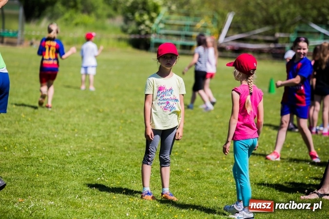 Zdjęcie w galerii na portalu naszraciborz.pl: Bieg z okazji Dnia Dziecka w Rudniku wiadomości z regionu