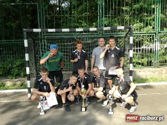 Zdjęcie w galerii na portalu naszraciborz.pl: Młodzieżowy Ośrodek Wychowawczy w Rudach Mistrzem Polski w piłce nożnej sześcioosobowej wiadomości z regionu