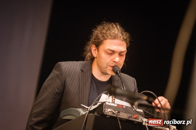 Zdjęcie w galerii na portalu naszraciborz.pl: Koncert piosenek Marka Grechuty w DK Strzecha wiadomości z regionu