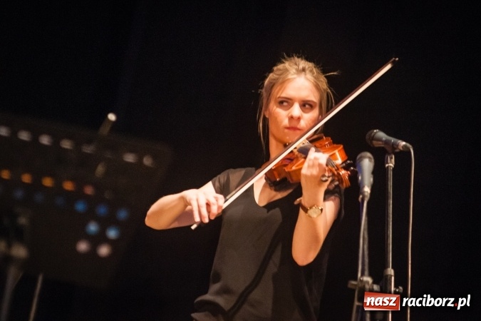 Zdjęcie w galerii na portalu naszraciborz.pl: Koncert piosenek Marka Grechuty w DK Strzecha wiadomości z regionu