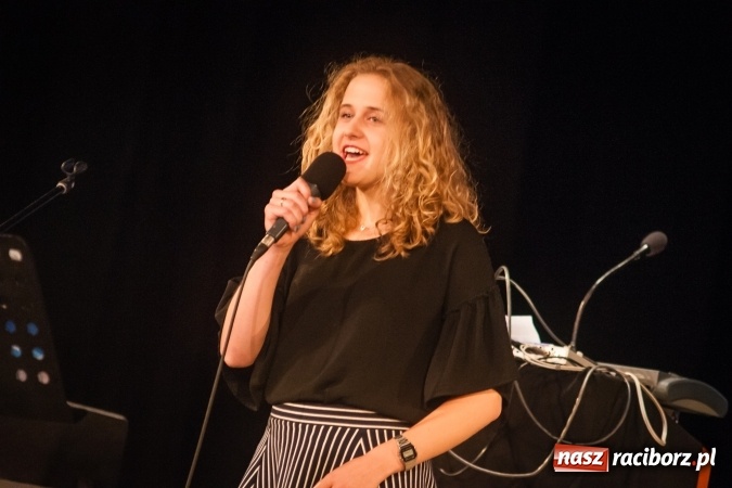 Zdjęcie w galerii na portalu naszraciborz.pl: Koncert piosenek Marka Grechuty w DK Strzecha wiadomości z regionu