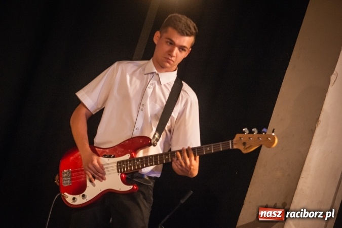 Zdjęcie w galerii na portalu naszraciborz.pl: Koncert piosenek Marka Grechuty w DK Strzecha wiadomości z regionu