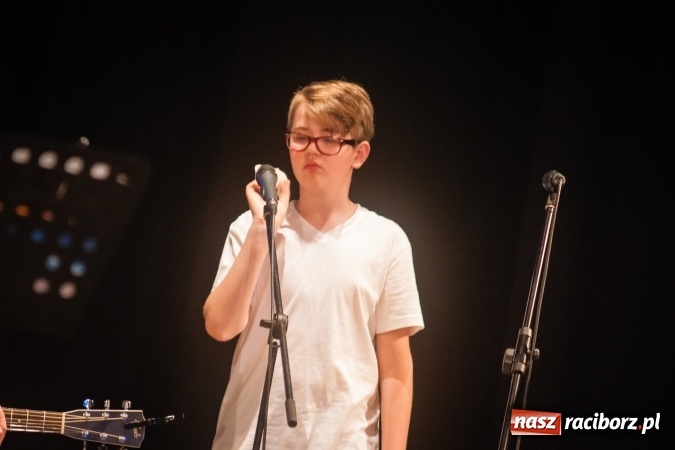 Zdjęcie w galerii na portalu naszraciborz.pl: Koncert piosenek Marka Grechuty w DK Strzecha wiadomości z regionu