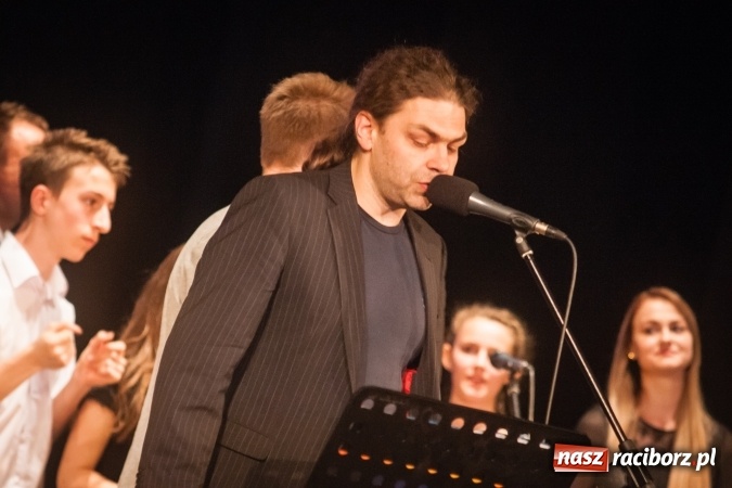 Zdjęcie w galerii na portalu naszraciborz.pl: Koncert piosenek Marka Grechuty w DK Strzecha wiadomości z regionu