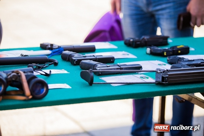 Zdjęcie w galerii na portalu naszraciborz.pl: Moc atrakcji na festynie rodzinnym w Szkole Podstawowej nr 15 wiadomości z regionu