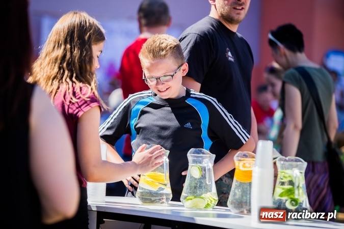 Zdjęcie w galerii na portalu naszraciborz.pl: Moc atrakcji na festynie rodzinnym w Szkole Podstawowej nr 15 wiadomości z regionu
